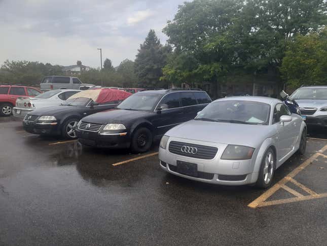 Image for article titled Here’s Everything Wrong With My Ludicrously Cheap ‘Holy Grail’ Volkswagen Passat W8 Manual