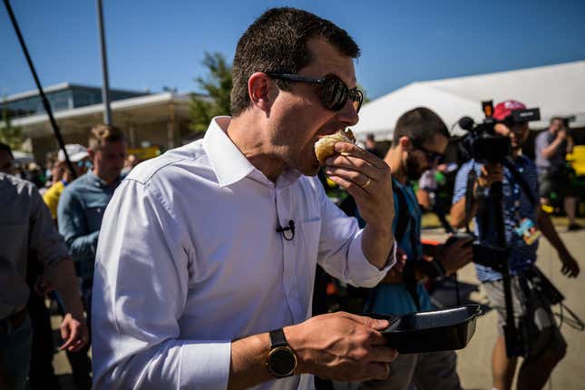 Image for article titled Last Call: Bernie eats a corn dog and other food highlights from Iowa