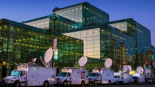 Image for article titled Home Of The New York Auto Show Instead May Be Turned Into Field Hospital For Coronavirus