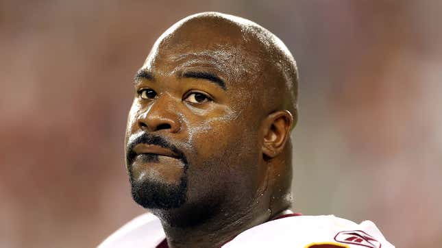 Image for article titled Albert Haynesworth Says He Urgently Needs A Kidney