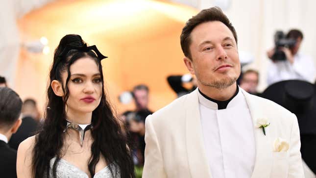 Image for article titled Singer Grimes And Elon Musk (Might Be) Pregnant With Their First Child