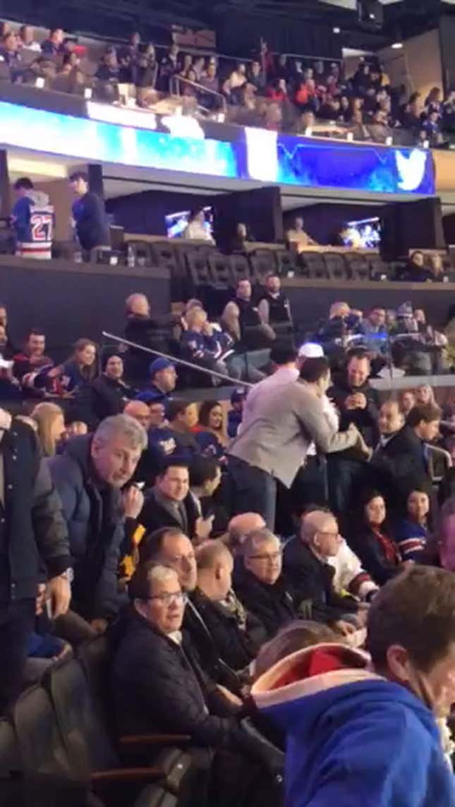 Neither MSG Security Nor A Hockey Game Can Stop Pro-Charles Oakley Chants<em></em>