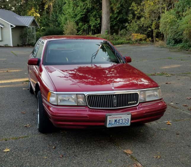 Image for article titled At $3,800, Could This 1994 Lincoln Continental Be A True Executive Perk?