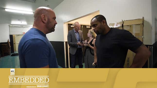 Here's The Moment Daniel Cormier Learned The Jon Jones Fight Was Off