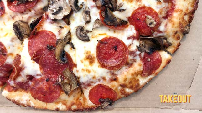 图片文章Pizza Hut的“新改进式”批量比萨是新创式,但非改进式