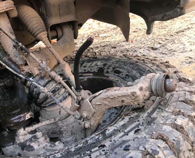 Image for article titled Don't Wind Up Like This Person: Check Your Car's Critical Steering And Suspension Parts