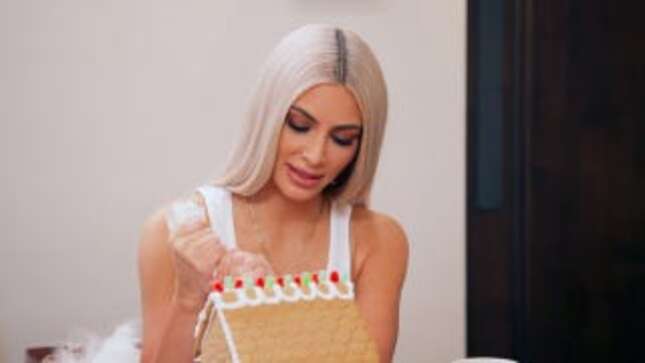 The Kardashians Keep Kopying Kim in the Kardashian Khristmas Special Teaser