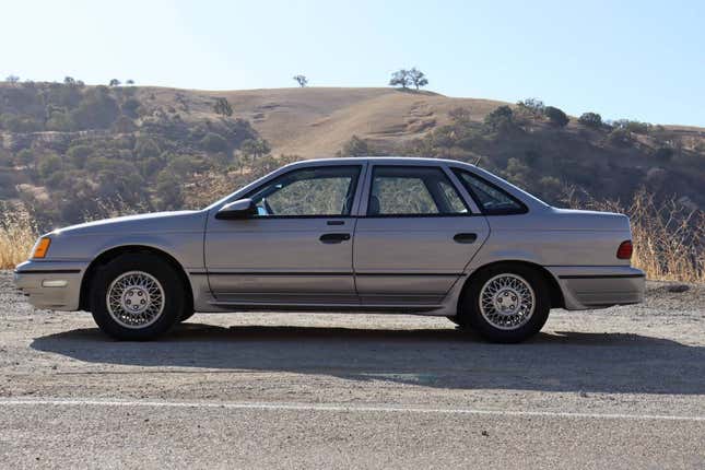 Image for article titled At $6,900, Does This 1989 Ford Taurus Mean The SHO Must Go On?