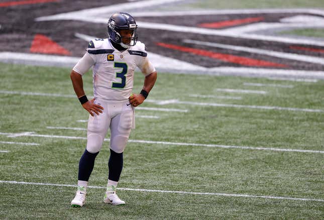 Image for article titled Russell Wilson Is Playing Out of His Mind, Mitch Trubisky Is Playing Himself Out of the League and Other Takeaways From Week 3 of the NFL