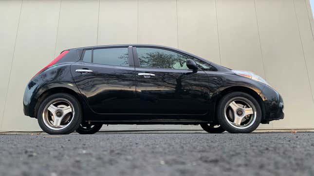 Image for article titled A Set Of Three-Spoke Wheels Made Me Love My Cheap Nissan Leaf Even More