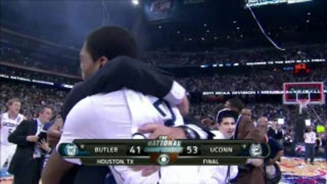 Jim Nantz Predictably Overdoes It With The Dog Puns