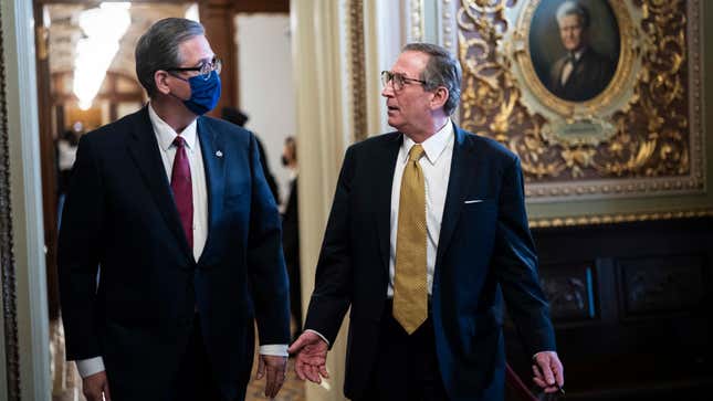 Image for article titled How Is Trump's Legal Team So Bad At This?