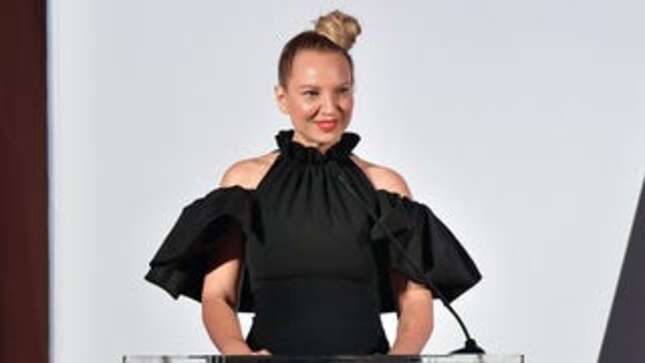 Sia Kicks Off Her Movie's Promotional Cycle by Beefing With Autistic Critics on Twitter