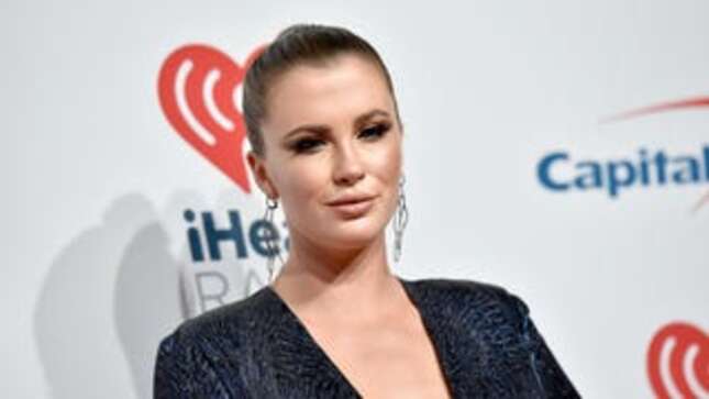 The Baldwin Men Just Can't Not Comment on Ireland Baldwin's Butt Photo