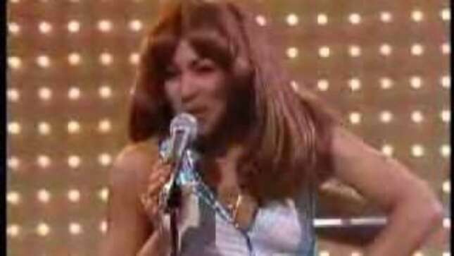 Raven-Symoné Got an Amazing New Rainbow Haircut