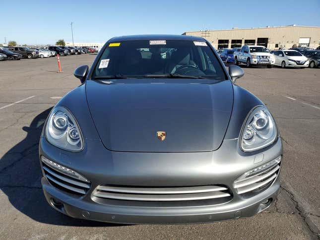Image for article titled At $20,999, Is This 2014 Porsche Cayenne Diesel A Scandalous Deal?