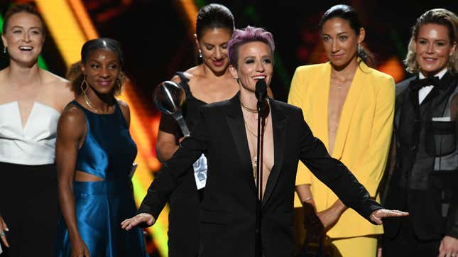 Image for article titled Megan Rapinoe’s ESPYs Look Was So Good It Almost Restored My Faith in This Country