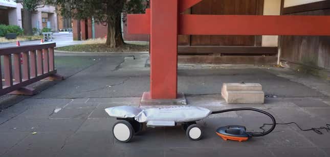 Image for article titled This Inflatable Scooter Is Very Clever And Is Everything That Folding Bikes Wished They Were