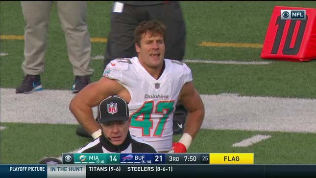 Kiko Alonso's Failed Dirty Hit Leads To Brawl, Ejection