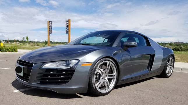 Image for article titled At $66,000, Is This 2010 Audi R8 4.2 Supercar A Super Good Deal?