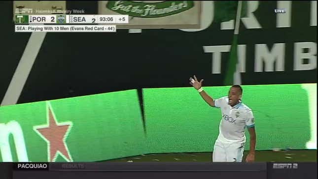 Clint Dempsey 94th-Minute Goal Earns Draw For Short-Handed Seattle