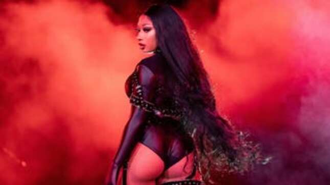 Megan Thee Stallion Used Her <i>SNL</i> Debut to Speak Out Against the Breonna Taylor Decision