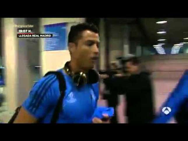 French Media Calls In Body Language Expert To Divine Ronaldo's Secret Intentions