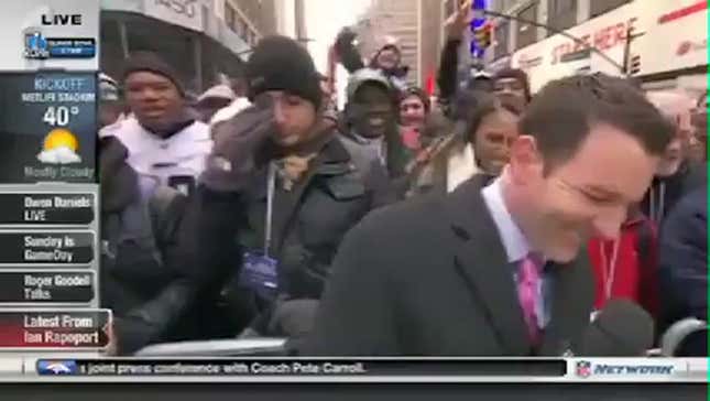 Ian Rapoport Tries To High-Five NFL Fan, Hits Him In The Face Instead