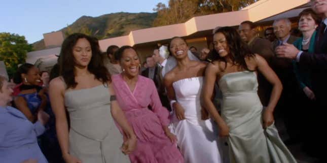 Image for article titled 10 episodes of Girlfriends that celebrate the sisterhood of Black women