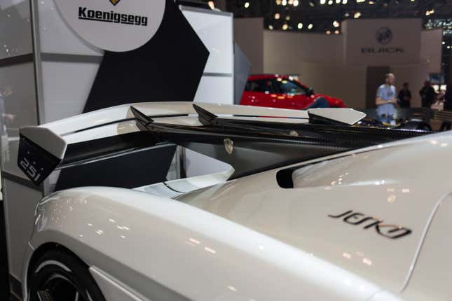 Image for article titled The Koenigsegg Jesko's Wing Is Big and Absurd and I'm Obsessed With It