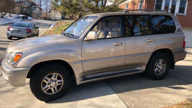 Image for article titled A Reader Just Offered Me This Fancy Toyota Land Cruiser (Lexus LX470) And I Don&#39;t Know What To Do