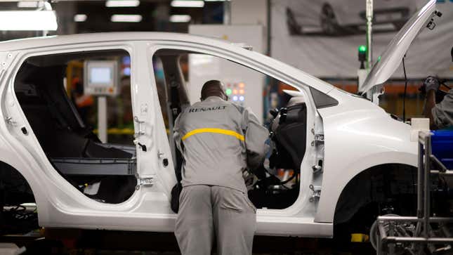 Image for article titled Renault Defies Union To Turn Flins Factory Into Recycling And Research Center