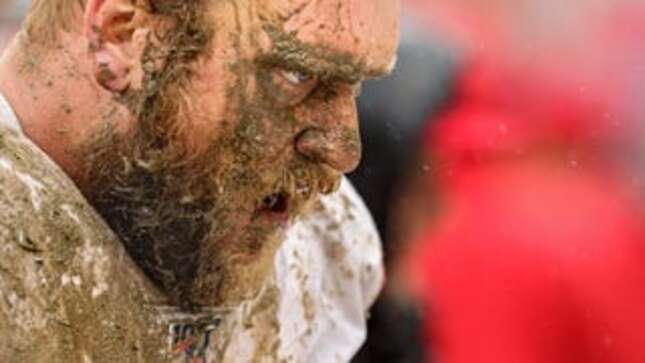 These Photos From A Muddy 49ers-Skins Game Are So Good
