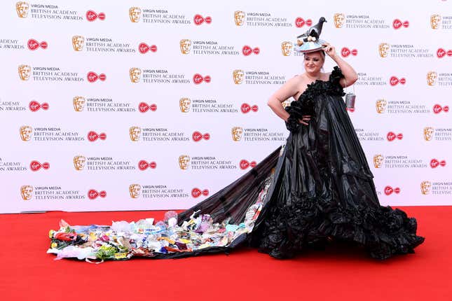 Image for article titled Everyone Is Trash