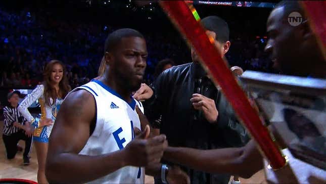 Kevin Hart Accidentally Tied Draymond Green In A Three-Point Competition