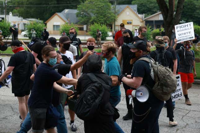 Image for article titled Documents Reveal That Federal Agency Monitored Black Lives Matter Demonstrations but Ignored White Supremacist Involvement in Violent Protests