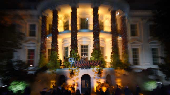 Image for article titled Halloween Was in Full Swing at America's Most Haunted House