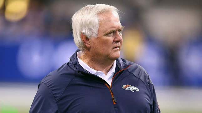 Image for article titled Wade Phillips Wondering Why Big Egg On Top Of Lombardi Trophy