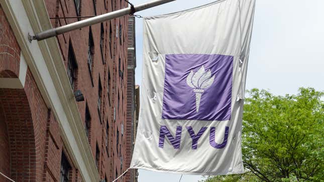 Image for article titled NYU Students TikToks Expose the Bleak State of School-Issued 'Quarantine Meals'