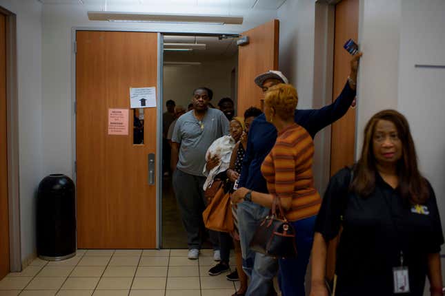 Image for article titled Texas Man Waits Six Hours in Line to Cast Vote on Super Tuesday