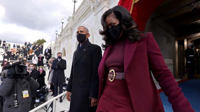 Image for article titled Michelle Obama Did the Purple Unity Thing Right