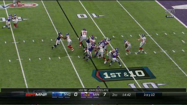 Larry Donnell Knocked Out Of Game With Concussion After Huge Hit