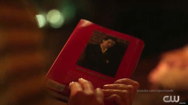 Image for article titled Riverdale Is Jumping 7 Years Into the Future & I Can't Stop Laughing