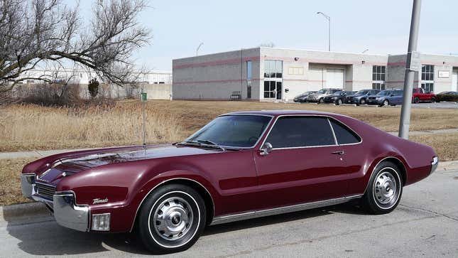 Image for article titled Here Are The Random Automotive Superlatives You Know