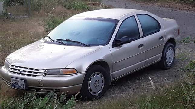 Image for article titled At $700, Could This 1999 Plymouth Breeze Have You on Cloud Nine?