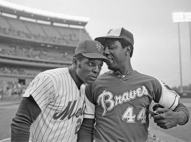 AS_SP_HA013 : Hank Aaron - Iconic Images