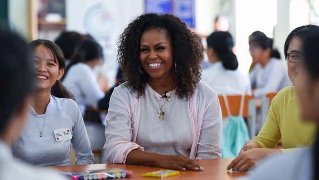 Image for article titled Michelle Obama Also Took Up Knitting During the Pandemic