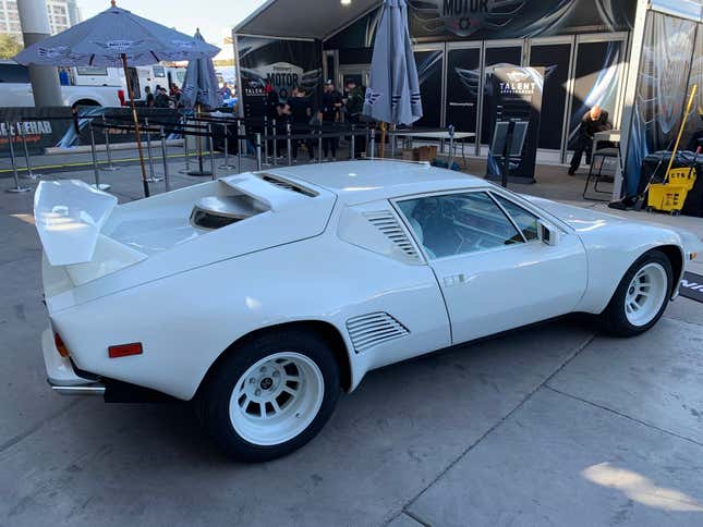 Image for article titled Here Is Everything Awesome I Could Find At SEMA This Year