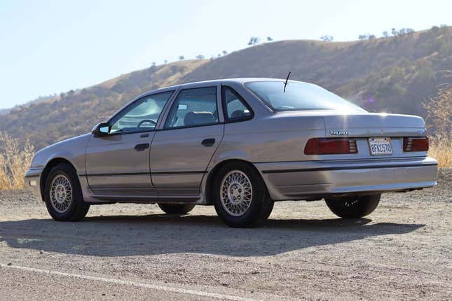 Image for article titled At $6,900, Does This 1989 Ford Taurus Mean The SHO Must Go On?