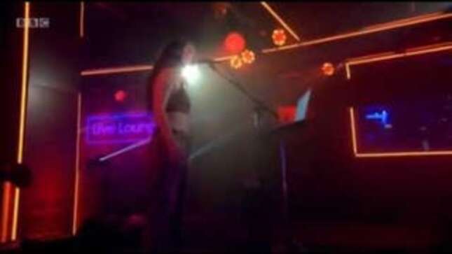 Here's Lorde Riding Low on a Cover of Jeremih's 'Don't Tell 'Em'